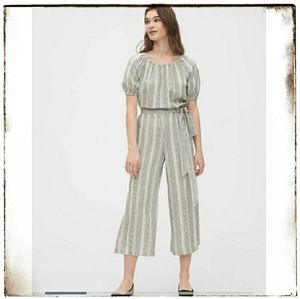 NWT GAP striped puffy sleeve jumpsuit